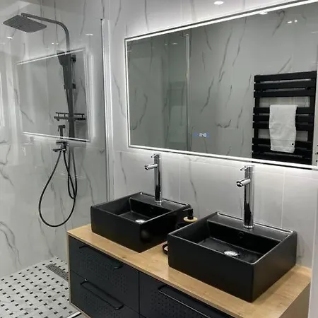 Superbe Carre Delfino Port De Apartment *